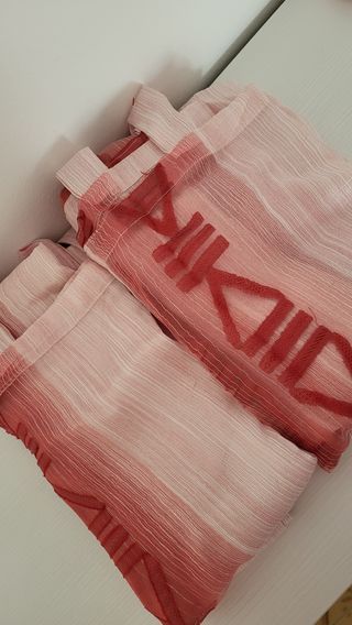Tende rosse