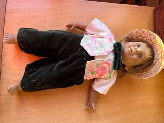 Muñecos plastico y trapo