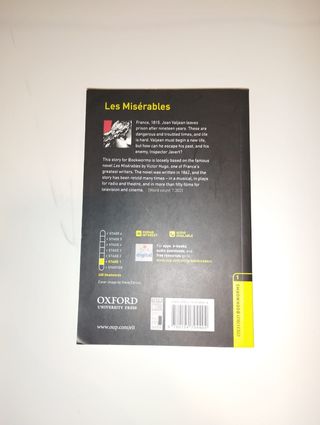 Libros varios, ingles y catalán lectura