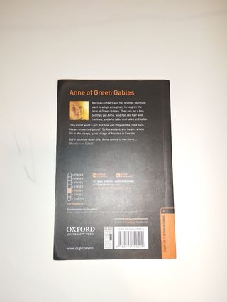 Libros varios, ingles y catalán lectura