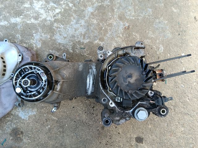 Motor Piaggio Vespa LX50 4 tiempos