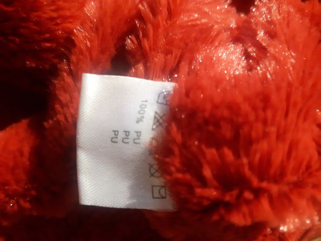 Chaqueta roja polipiel