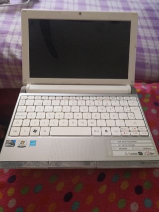 Mini portátil Packard Bell