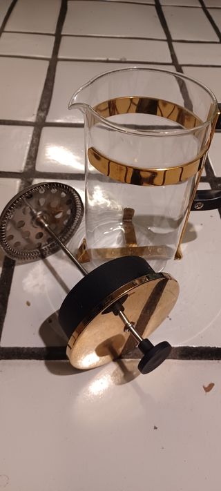 Caffettiera a stantuffo