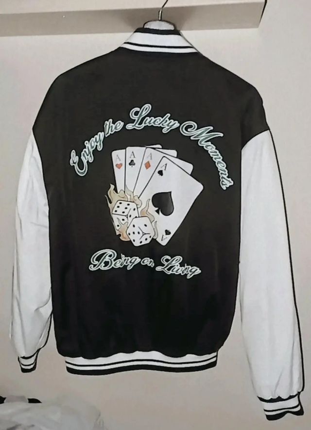 chaqueta universitaria