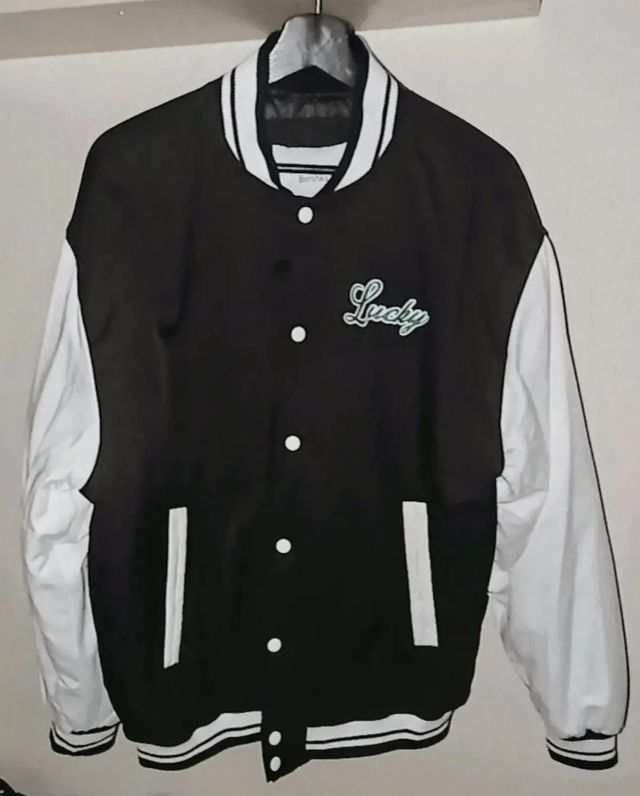 chaqueta universitaria