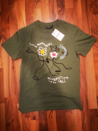 Camiseta desigual nueva verde T-S