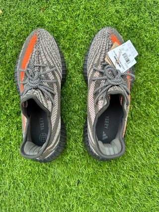 Yeezy boost 350 v2 Carbon Beluga