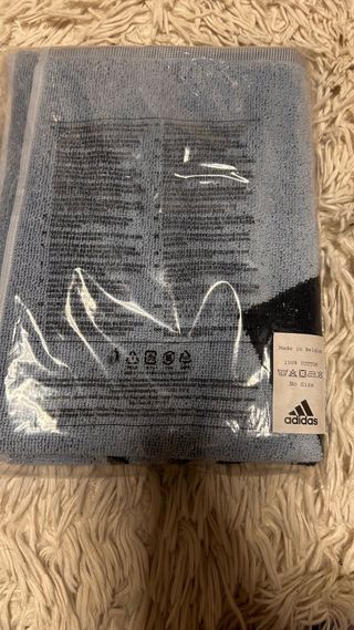 ascigamano Adidas palestra