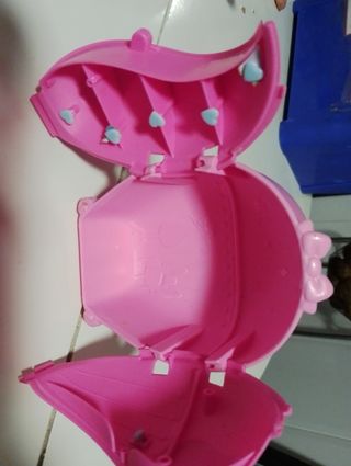 Mini bebé llorona,  casita y el armario de Lena