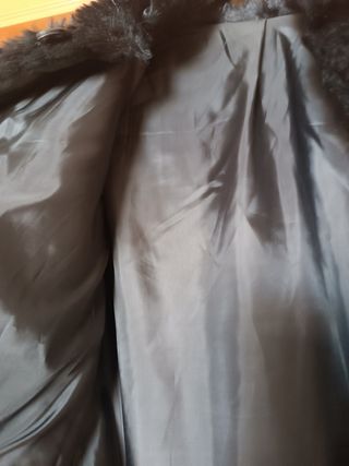 Abrigo corto pelo negro