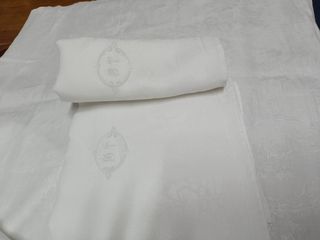 Servilletas adamascadas