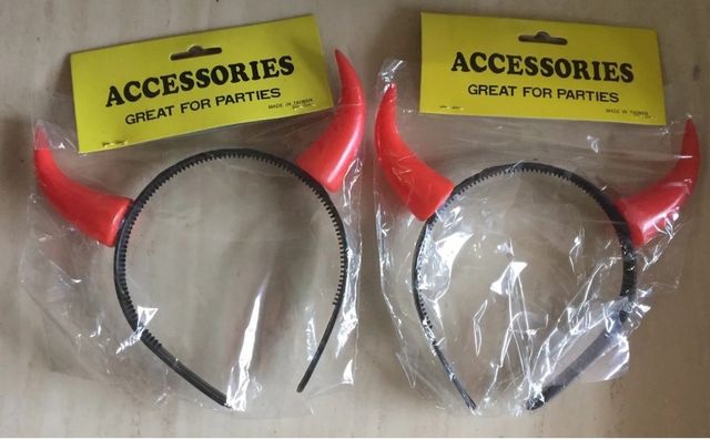DISFRAZ LOTE 2 DIADEMAS DISDEMA DIABLO DIABLESA. 