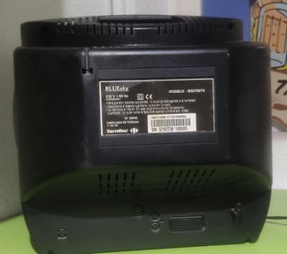 2 televisores antiguos