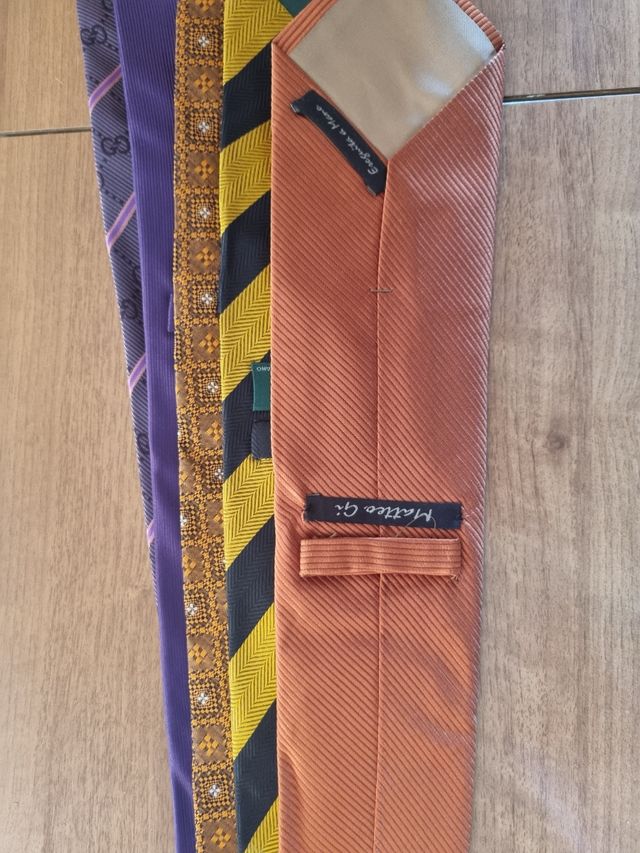 Cravatte varie a 3 Eu cadauna