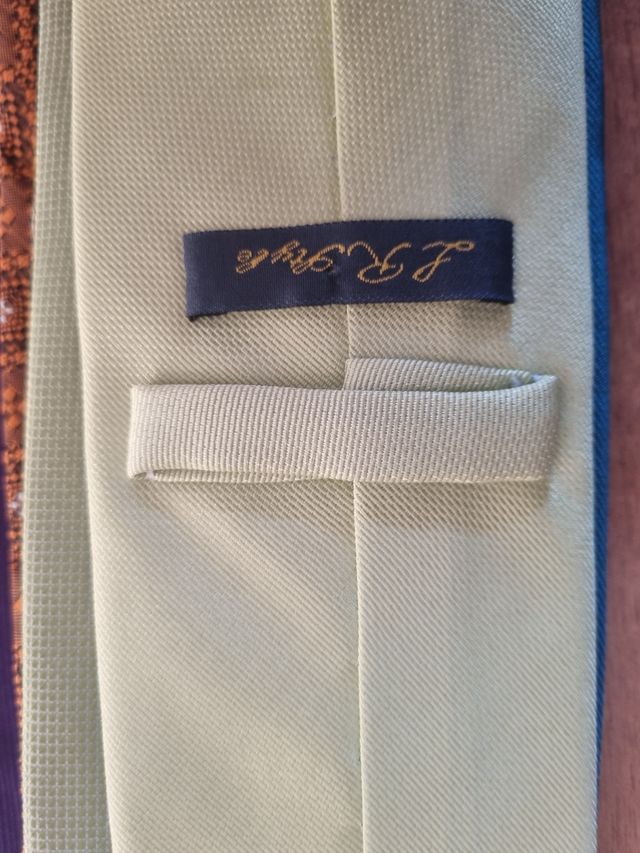 Cravatte varie a 3 Eu cadauna