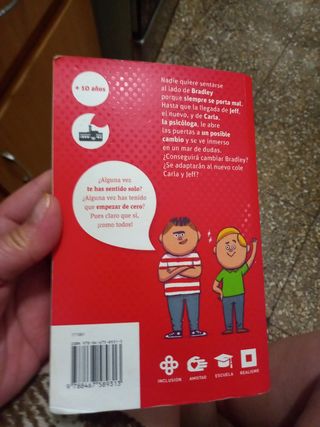 Hay un chico en el baño de las chicas