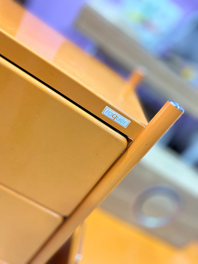 Juego de cajoneras vintage de metal naranja