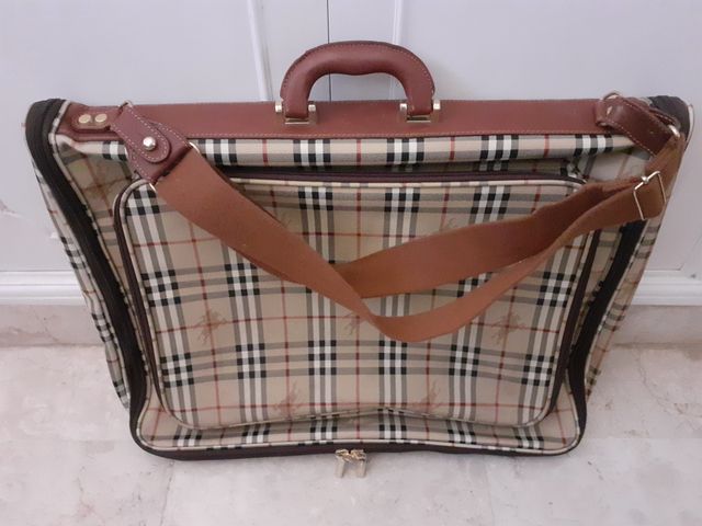 MALETA PORTA-TRAJES BURBERRYS