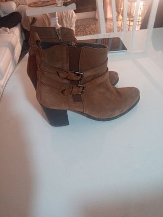BOTINES PIEL CAMEL