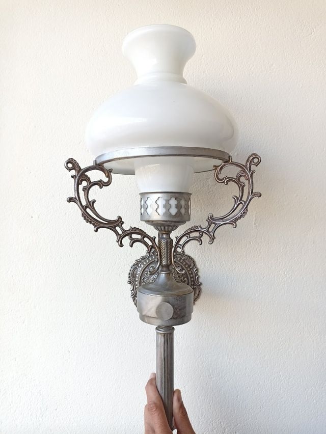 Aplique antiguo de pared