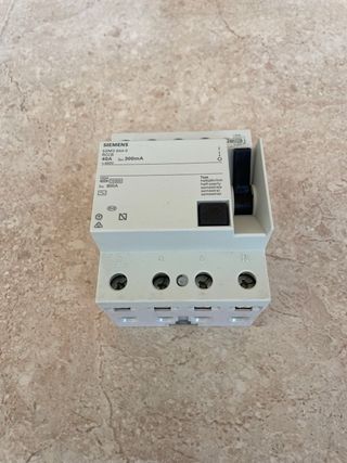 Interruptor diferencial SIEMENS NUEVO