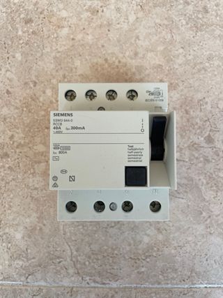 Interruptor diferencial SIEMENS NUEVO