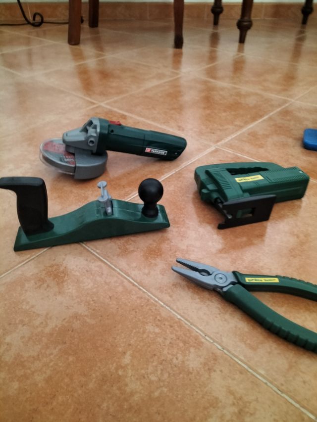 Herramientas de juguete