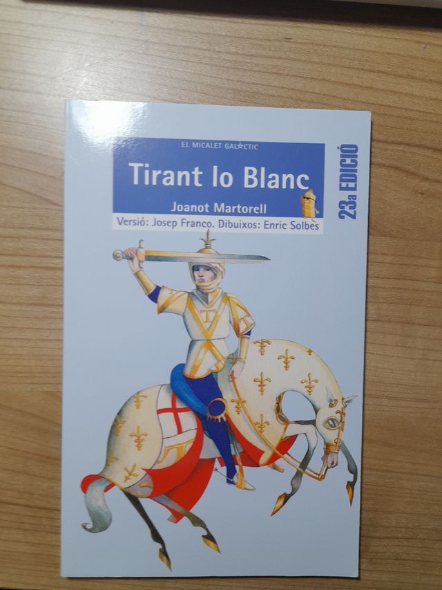 9 libros en valenciano