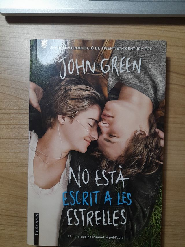 9 libros en valenciano