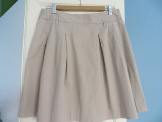 Falda beige de Zara