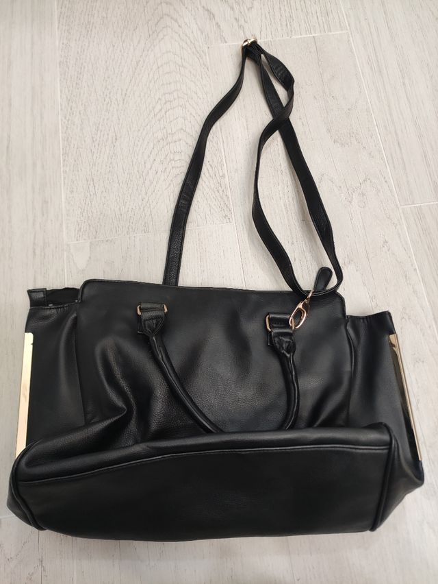 Bolso de hombro negro