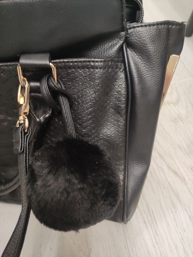 Bolso de hombro negro