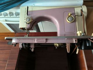 Vendo macchina da cucire Necchi funzionante vintag