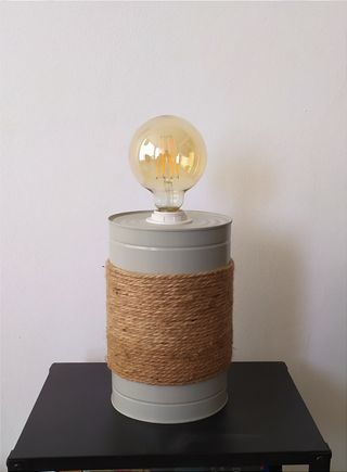 Lámpara de mesa