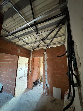 Electricista economico  telf:613536059 o 635084505