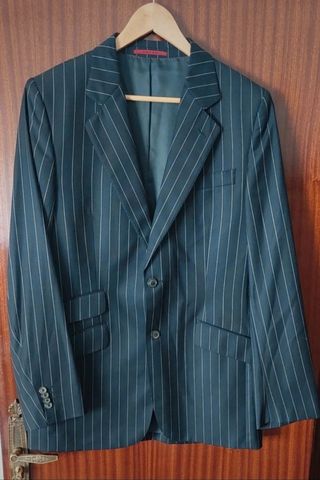Traje de hombre de CH Carolina Herrera. 42