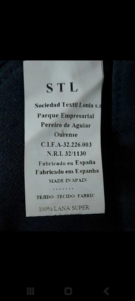 Traje de hombre de CH Carolina Herrera. 42