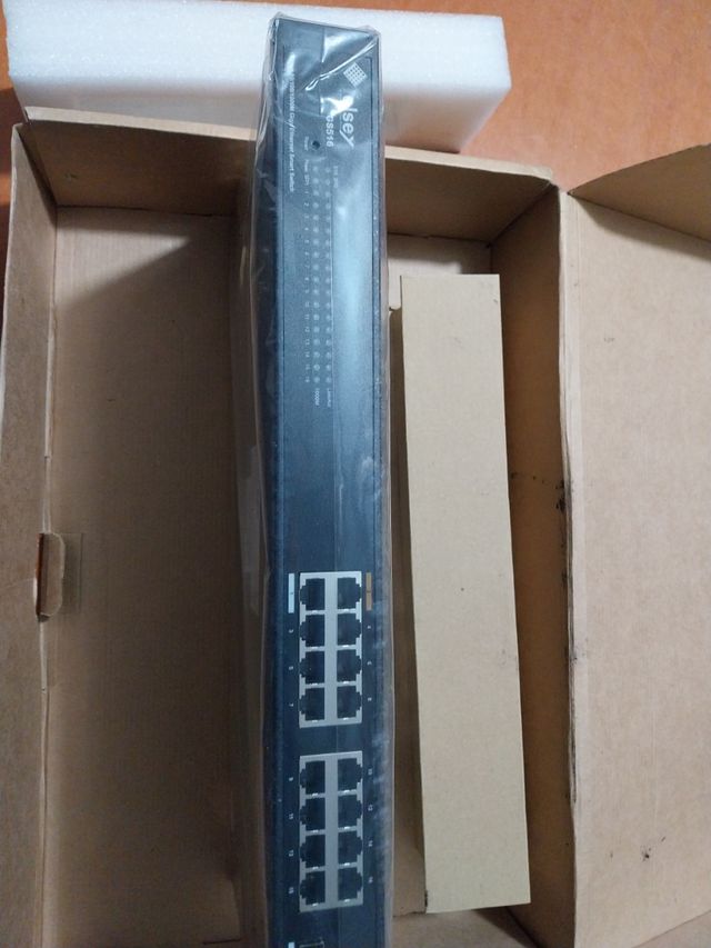 Hub di rete 16 porte