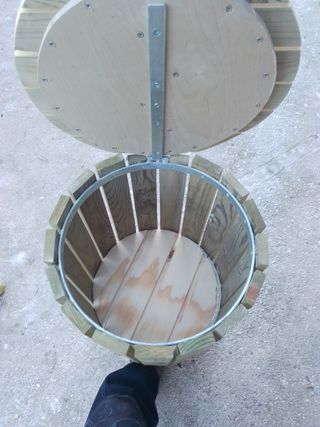 Vendo papelera madera 