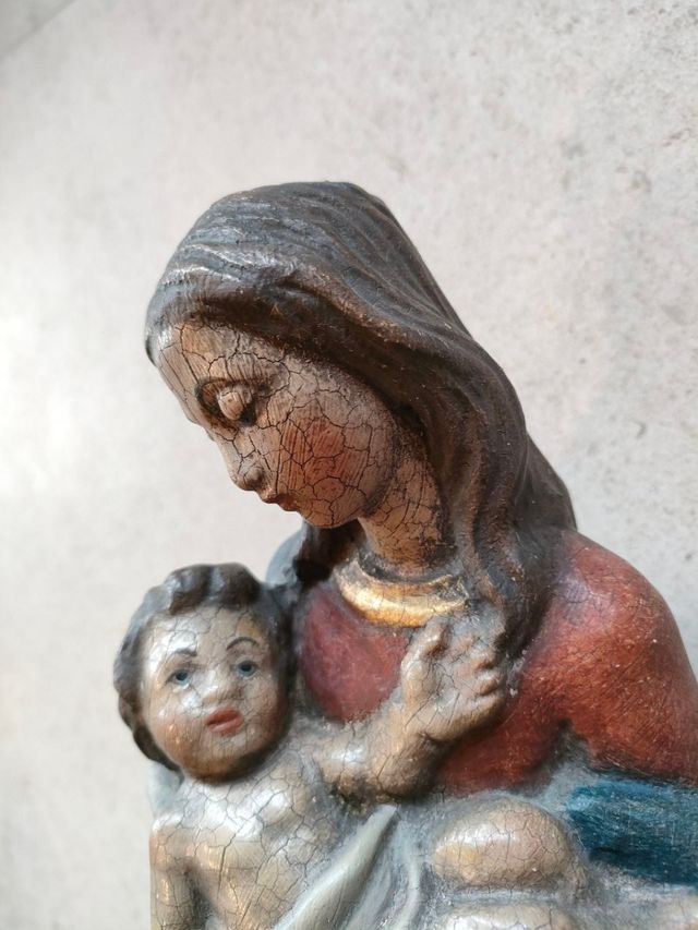 Statua Maria e bambino Gesù, legno, dipinta a mano