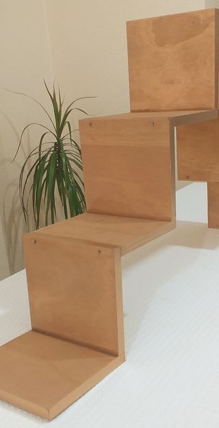 Scaffali e scale a zig zag