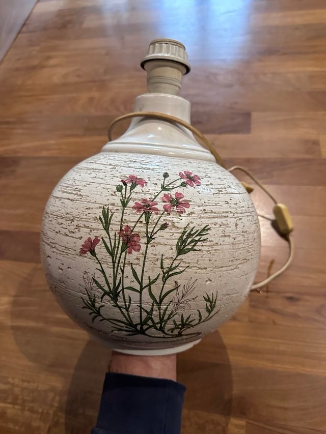 Lampada con decoro fiori