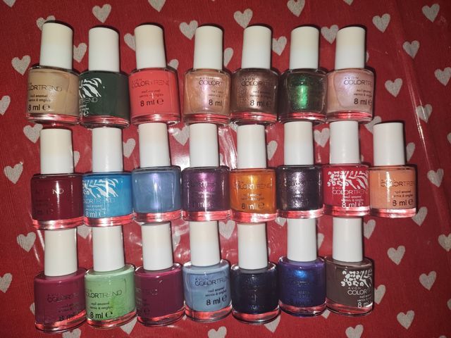 Avon color trend smalto vari colori 
