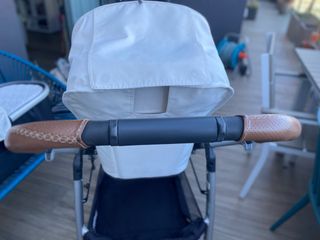 Cochecito Uppababy Cruz beige con capazo.