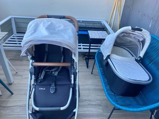 Cochecito Uppababy Cruz beige con capazo.
