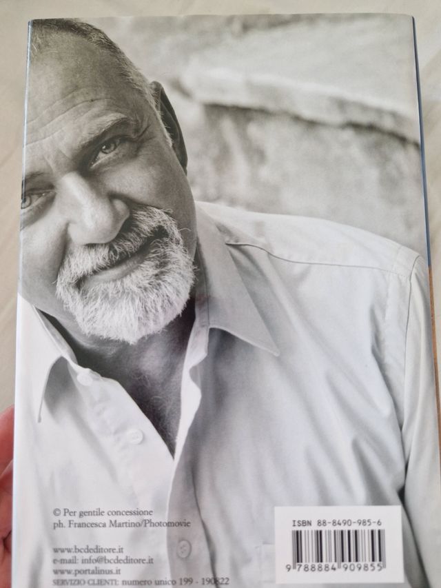 Libro- Fuori da un evidente destino