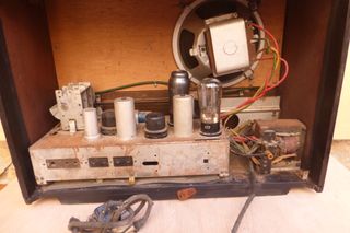 Antigüa radio Telefunken, pizarro 165