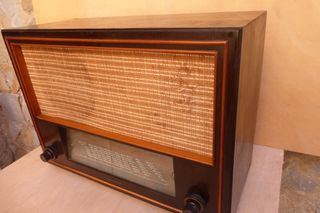 Antigüa radio Telefunken, pizarro 165