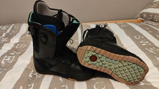 Tabla snowboard + botas GNU Banana